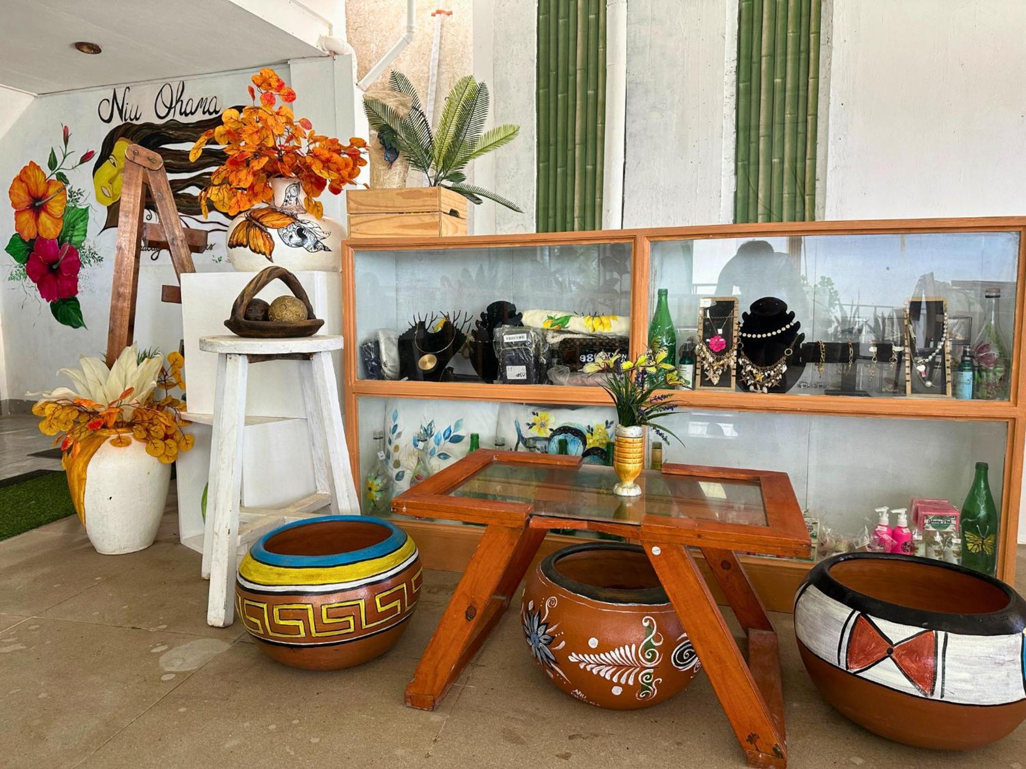 Niu Ohana East Bay Apartments Balabag  Buitenkant foto